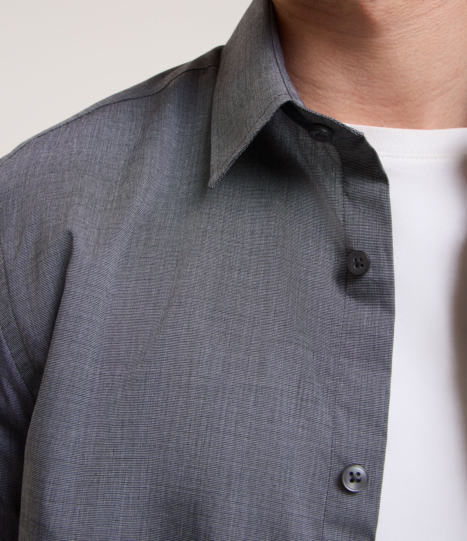 Camisa Regular em Algodão com Manga Longa Cinza 4