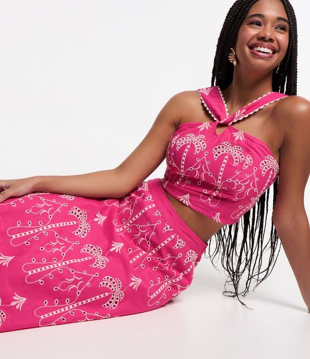 Blusa Cropped de Alça em Laise com Bordado e Lastex nas Costas