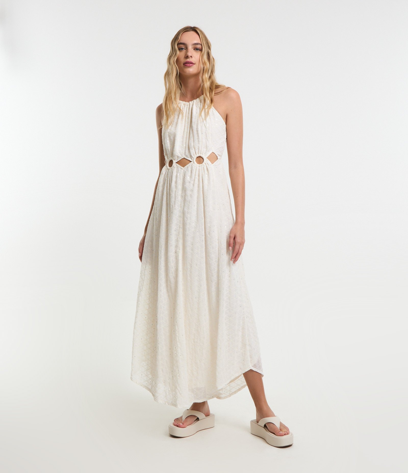 Vestido New Midi em Crepe com Bordado e Recorte Vazado na Cintura 1