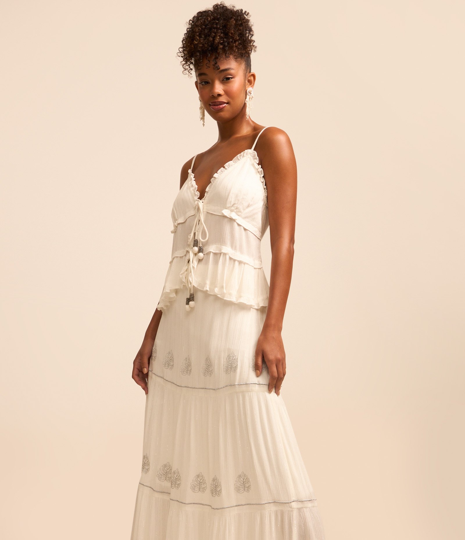 Saia Longa em Viscose com Bordados de Folhas e Fio Brilhoso Branco 2