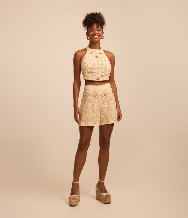 Short Curto em Viscose e Linho com Buzio Bordado