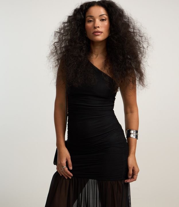 Vestido Longo em Tule com Drapeado e Saia Transparente