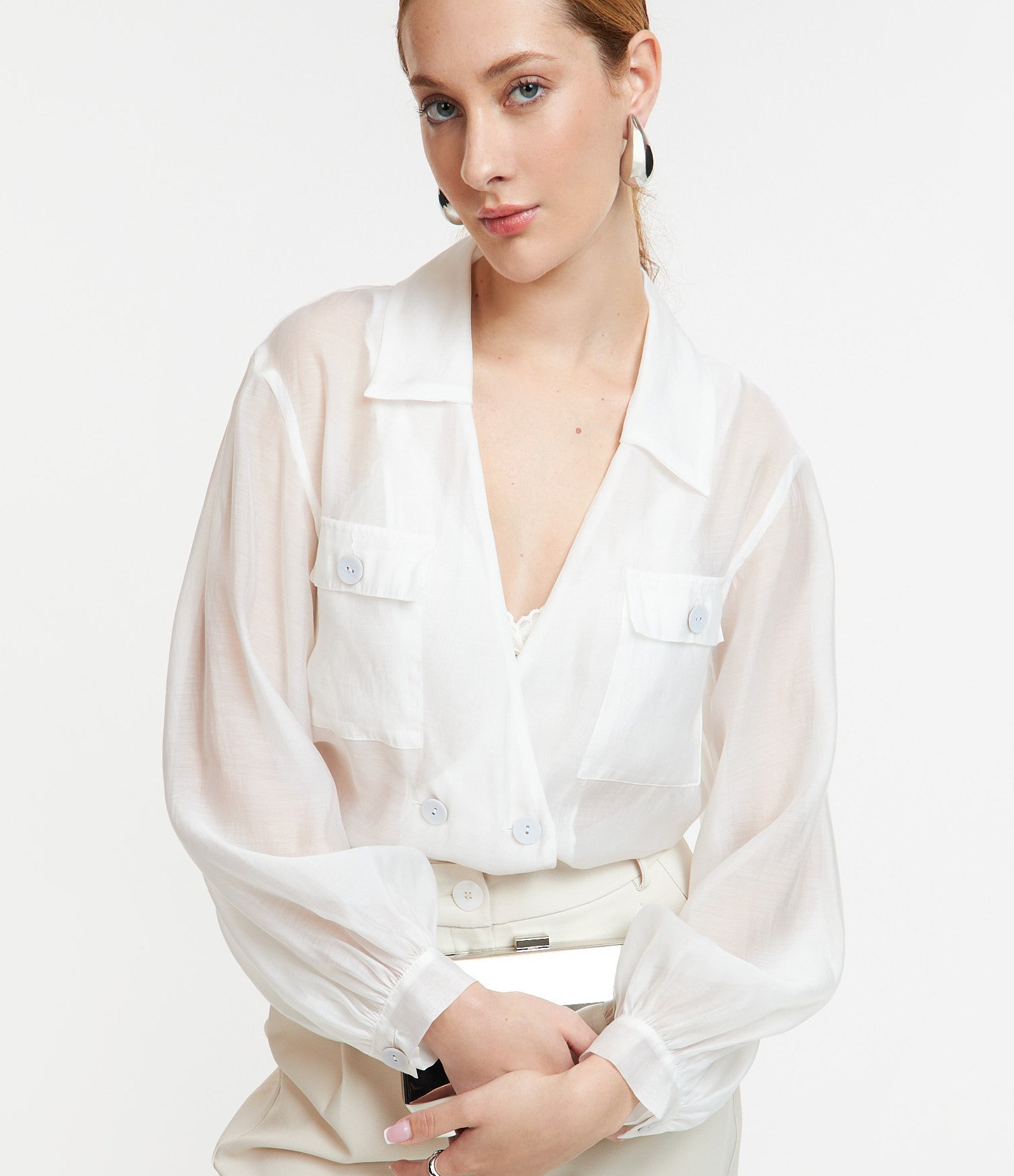 Blusa Alfaiatada em Liocel com Abotoamento Frontal Transpassado Branco Neve 1