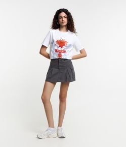 Saia Curta em Sarja com Pregas e Bolsos Cargo