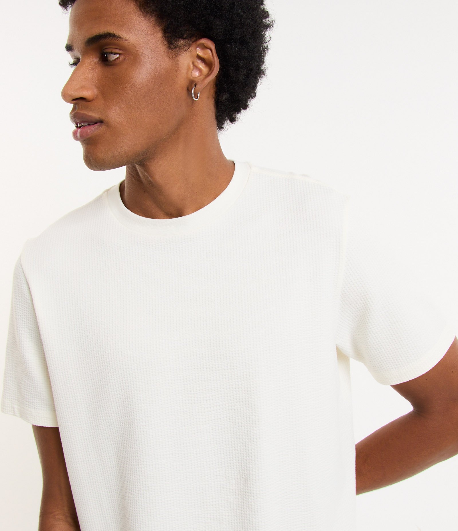 Camiseta Regular Ana Ruga com Textura Branco 4