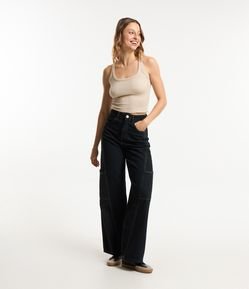 Calça Wide Leg em Jeans com Recortes e Bolsos sem Lapela