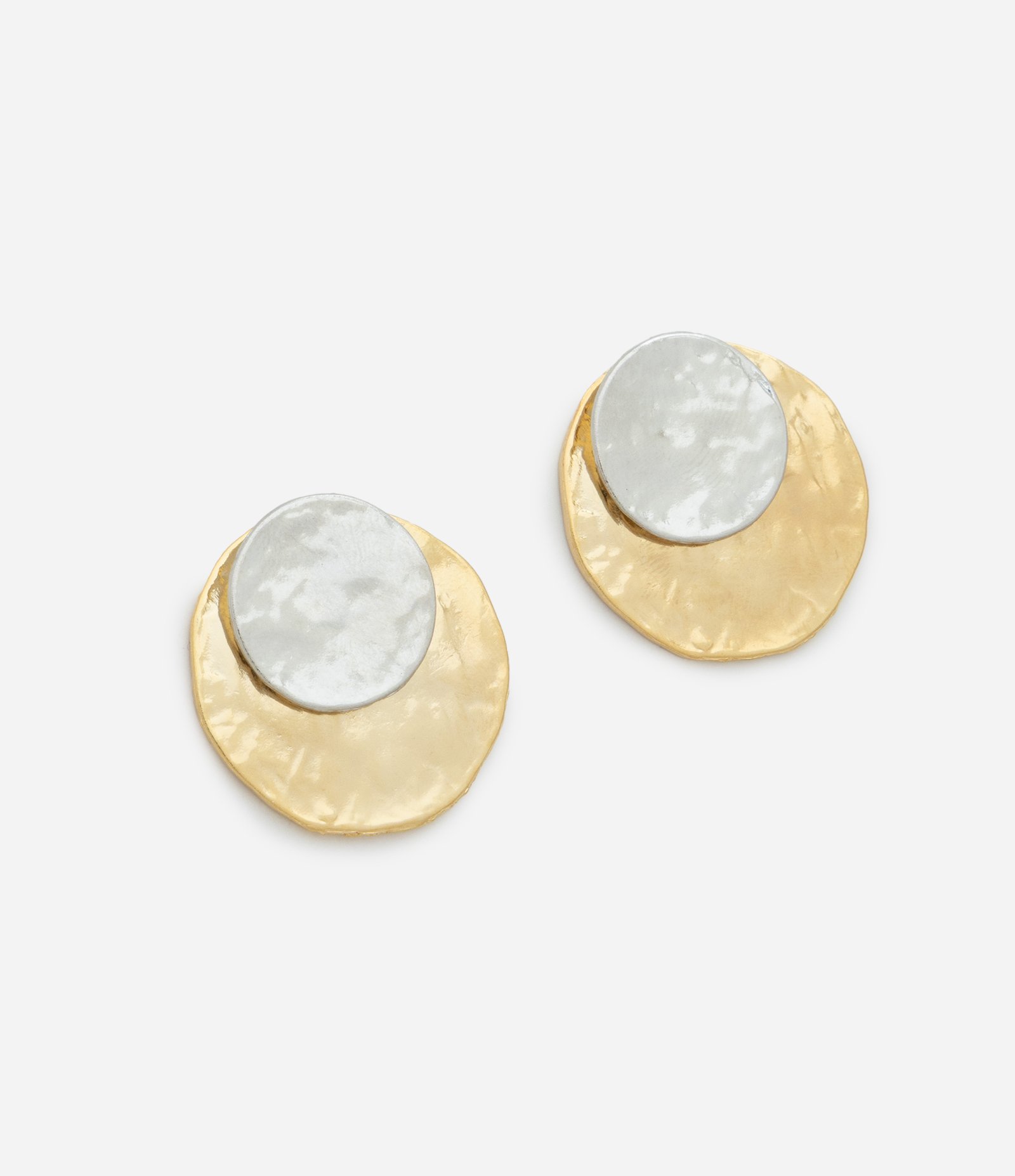 Brinco Botão Redondo com Efeito Amassado Dourado/Prata 2