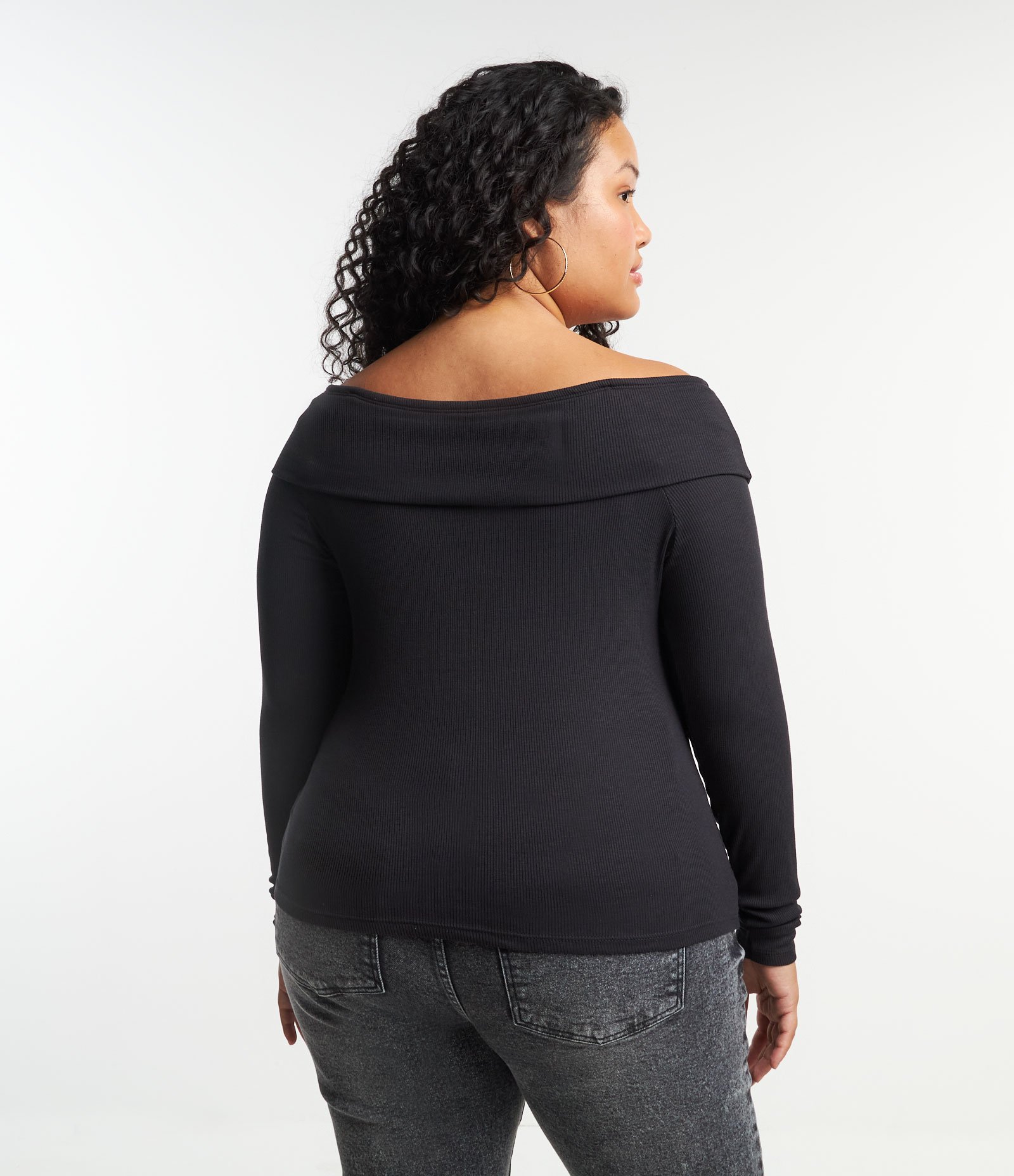 Blusa em Ribana Decote Ombro a Ombro Ashua Curve & Plus Size Preto 3