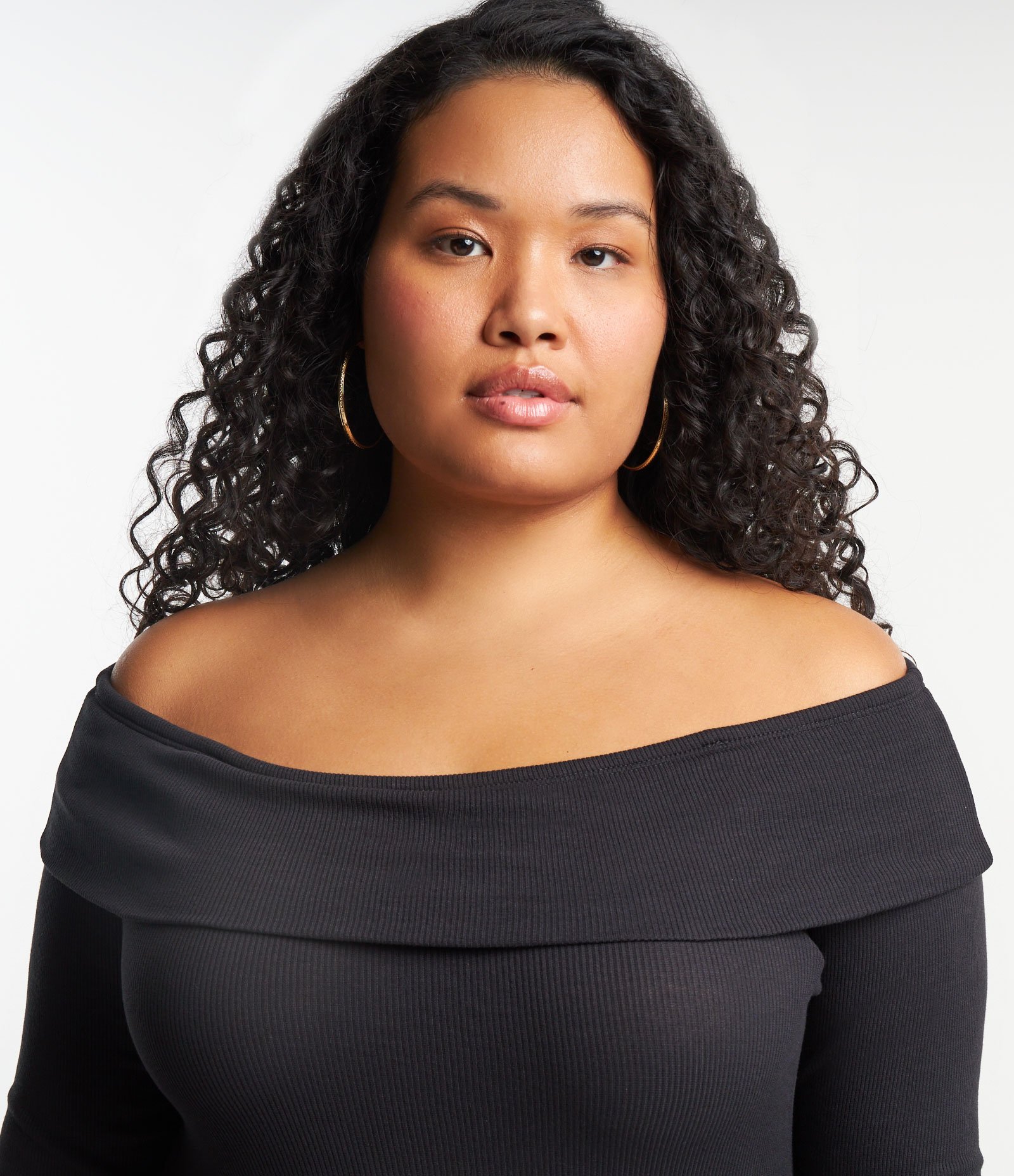 Blusa em Ribana Decote Ombro a Ombro Ashua Curve & Plus Size Preto 4