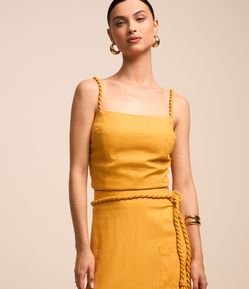 Blusa Cropped em Viscolinho com Alça Trabalhada