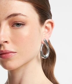 Brinco Médio com Formato Orgânico