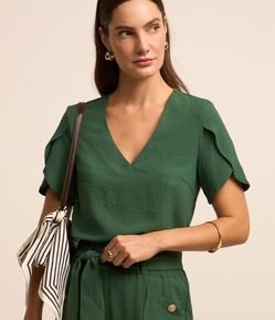 Blusa com Manga Tulipa e Efeito Airflow