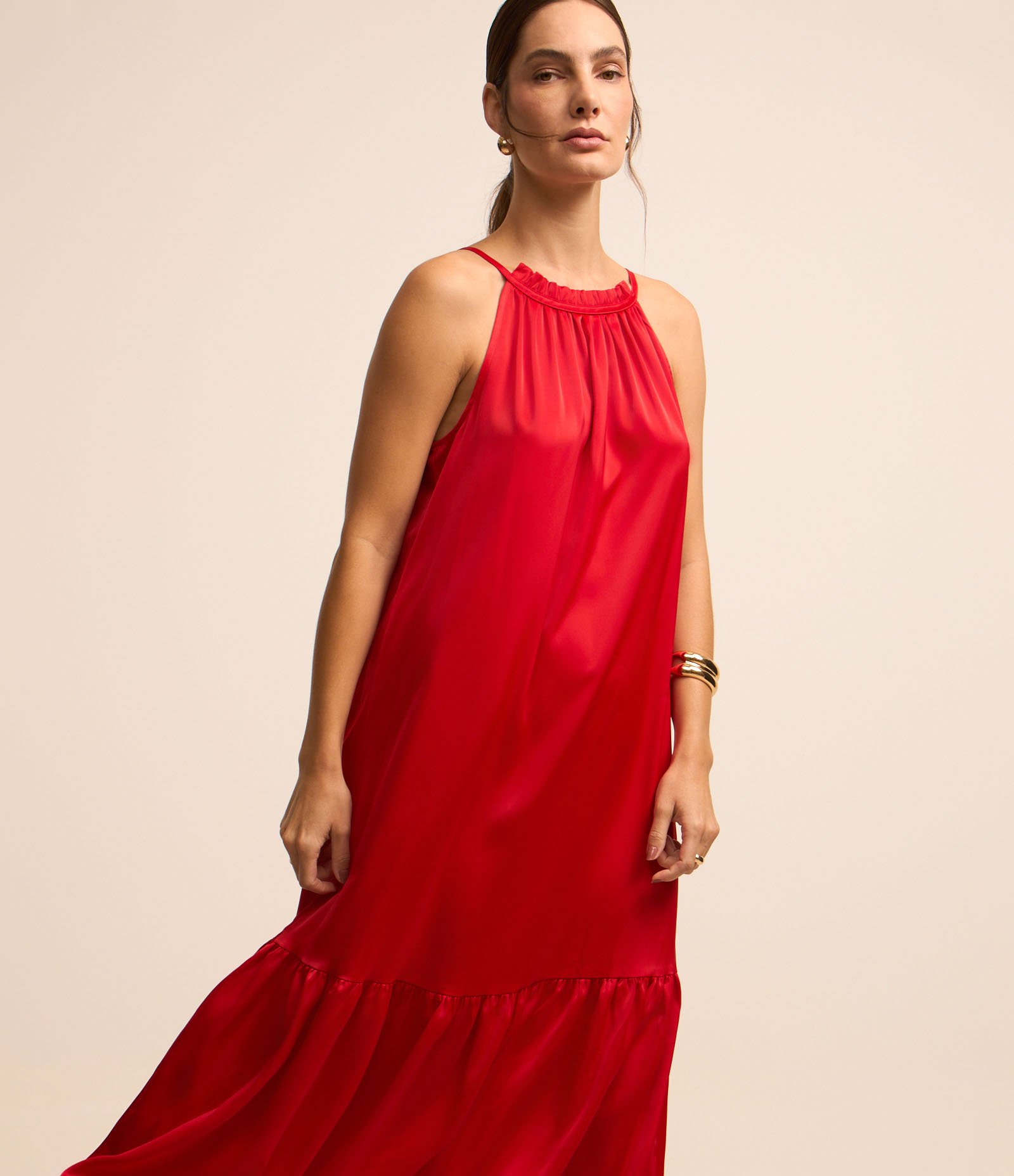 Vestido Midi Acetinado com Detalhe Frufru e Sem Manga Vermelho 1