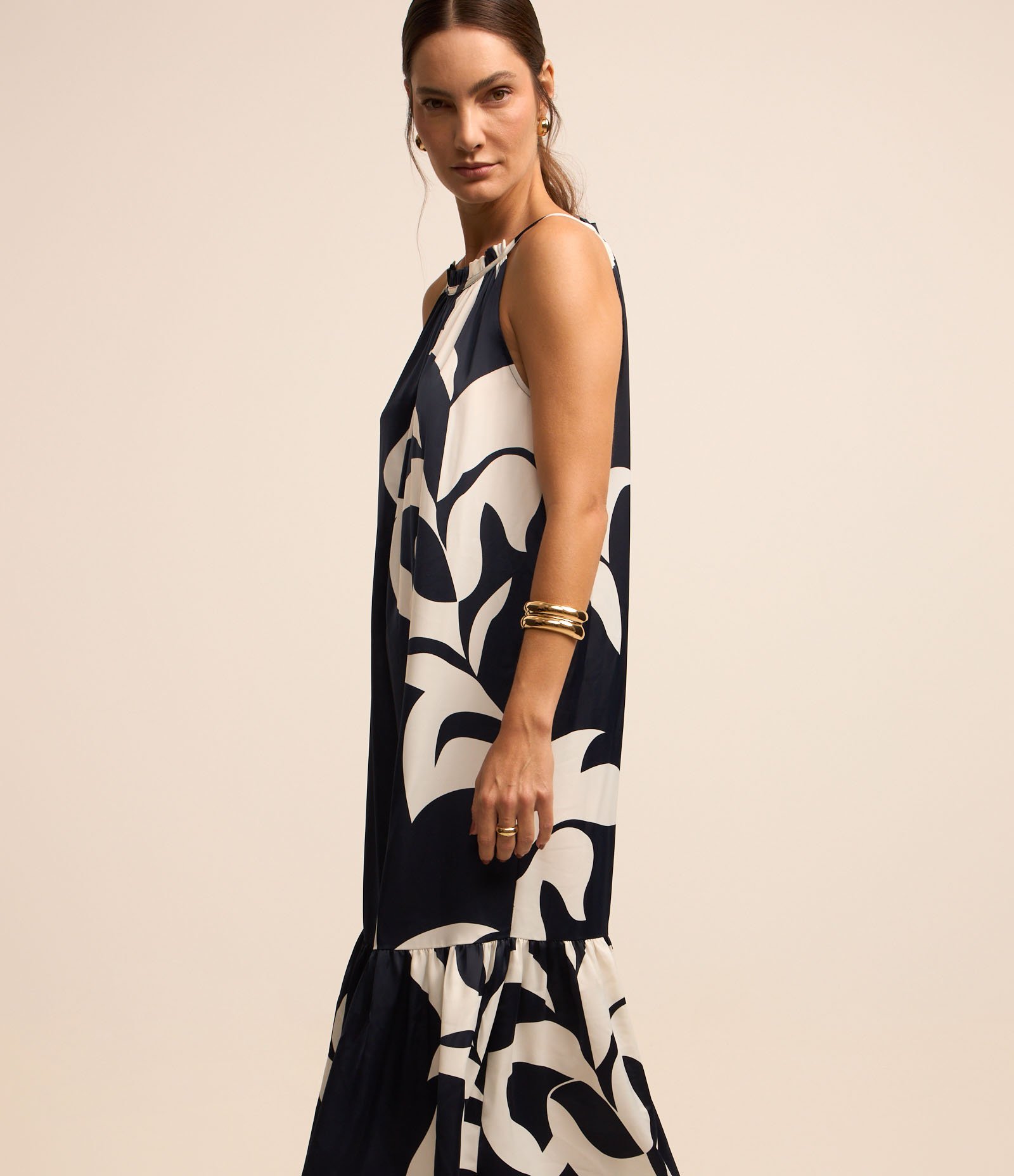 Vestido Evasê Midi Acetinado com Estampa Abstrata Azul 5