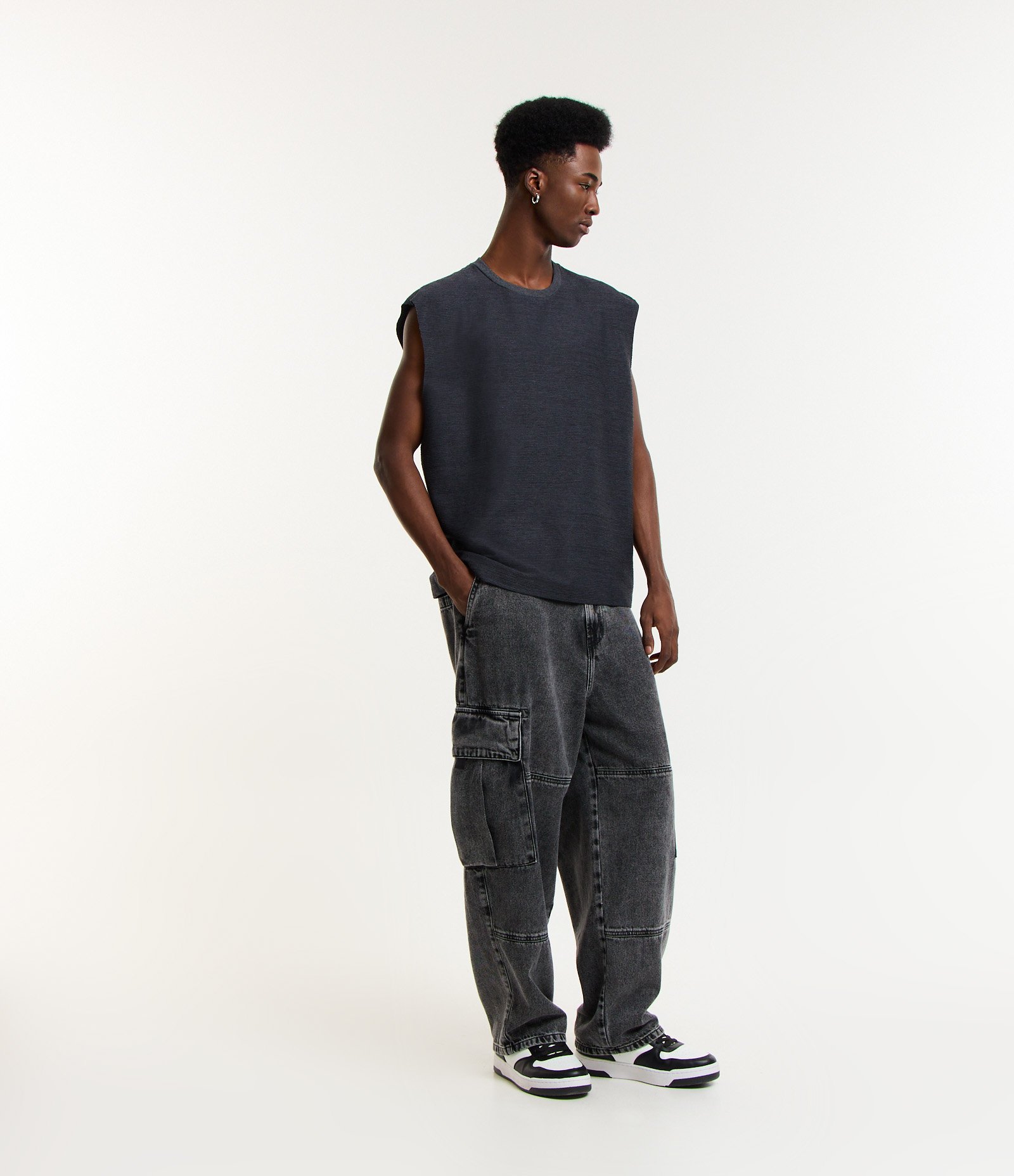 Regata Boxy Texturizada com Corte a Fio Cinza 2