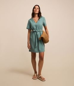 Vestido Curto em Viscose com Cinto Tecido com Miçangas
