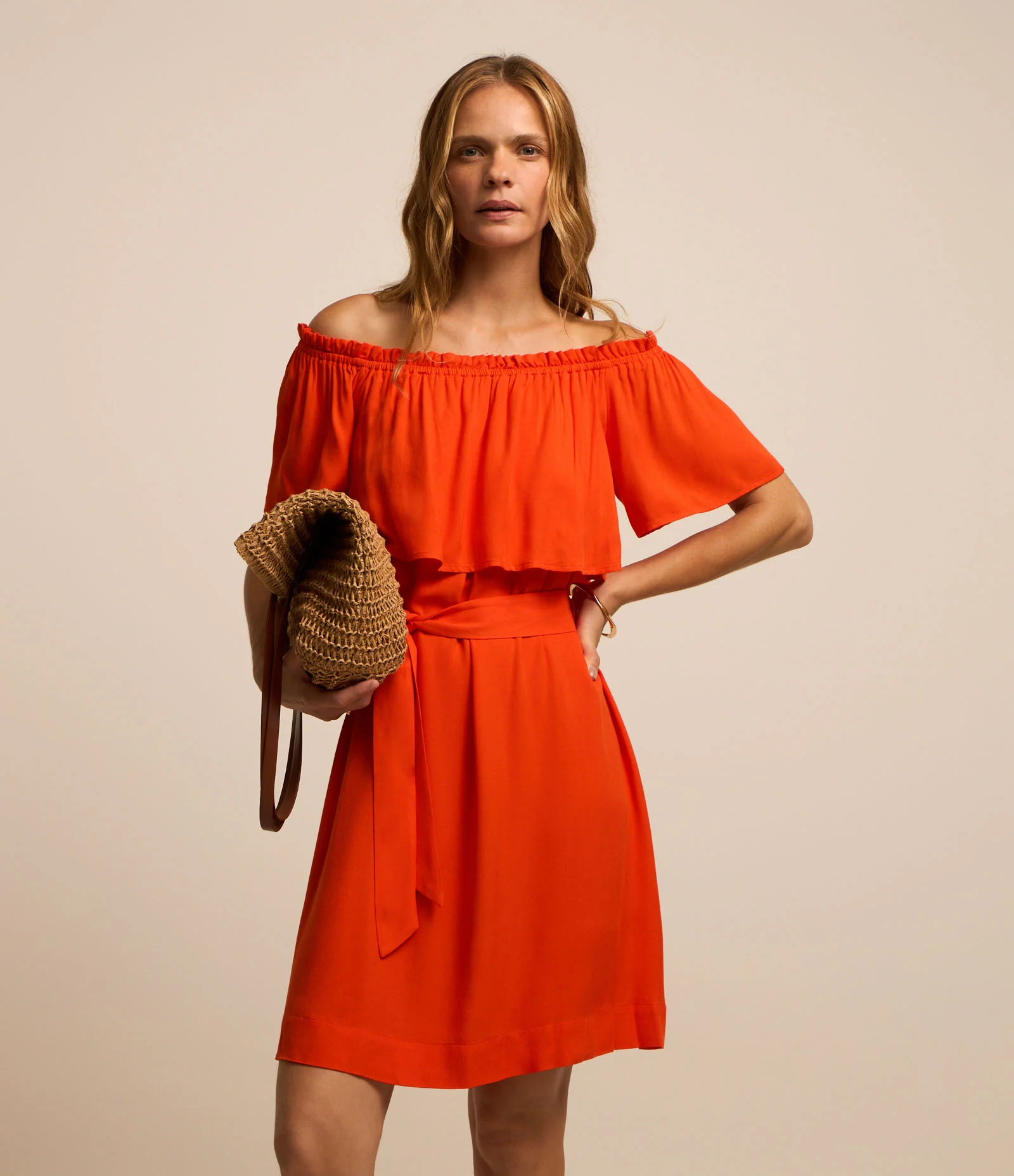 Vestido Evasê em Twill Ombro a Ombro com Amarração na Cintura Laranja 2