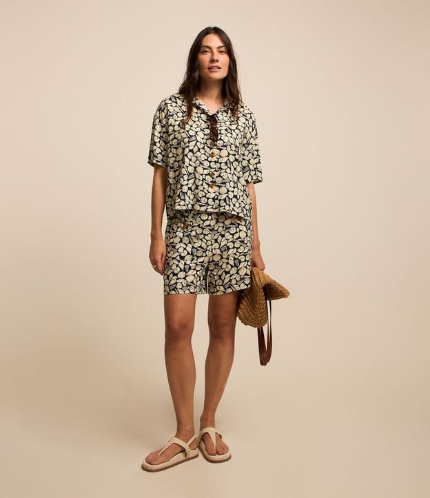 Camisa em Viscolinho com Estampa de Fundo do Mar
