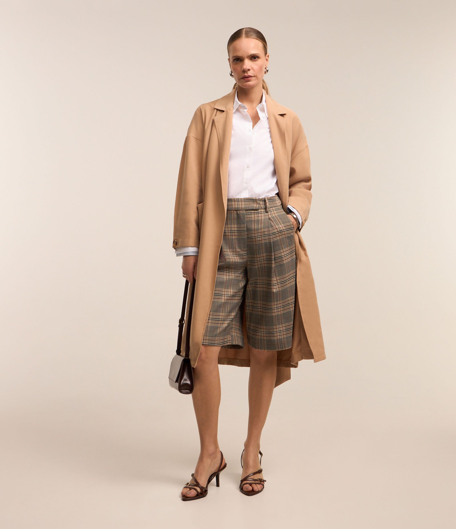 Casaco Trench Coat em Viscose com Bolsos Grandes Bege 3