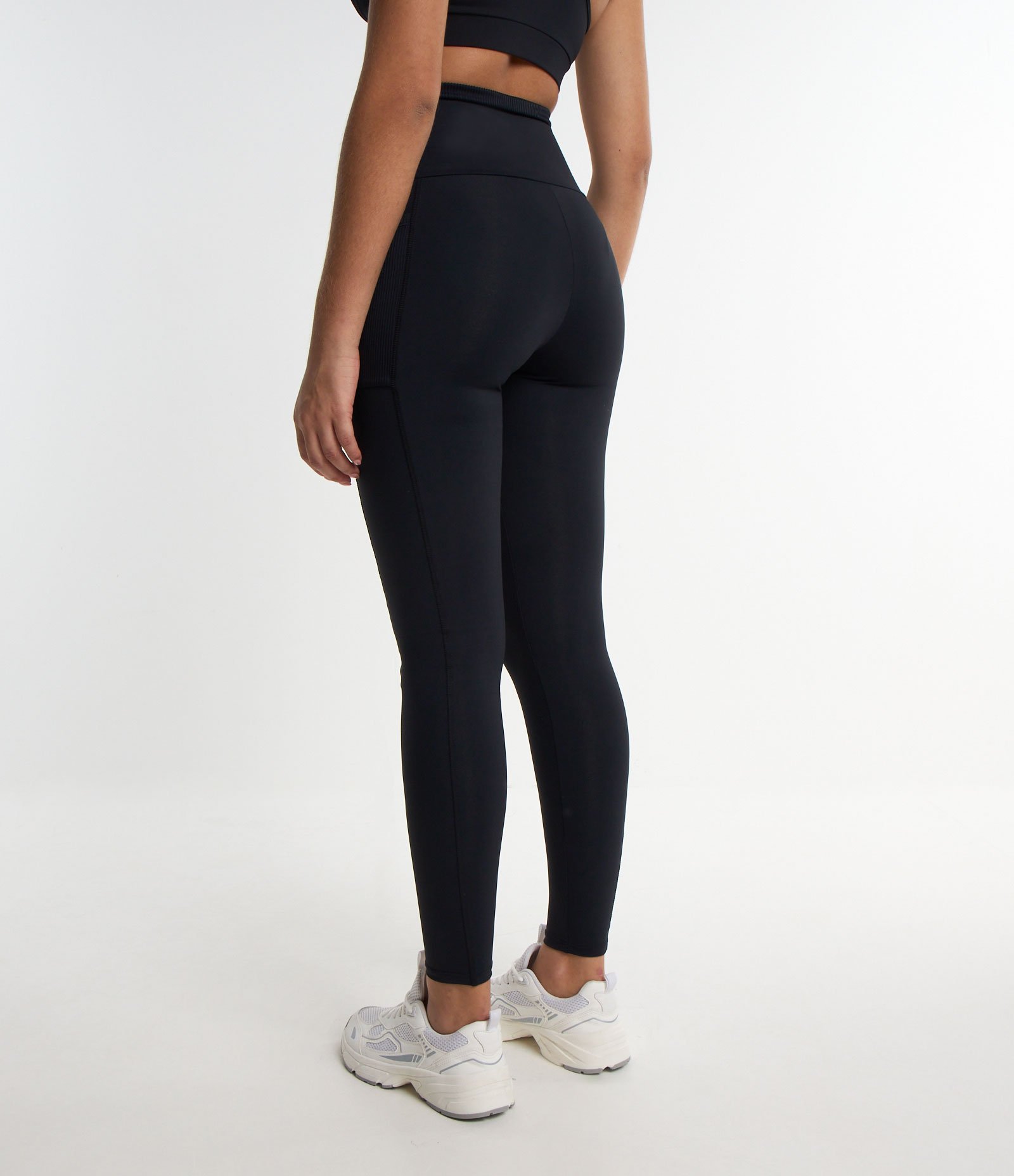 Calça Legging Esportiva em Poliamida com Cós Texturizado Preto 3