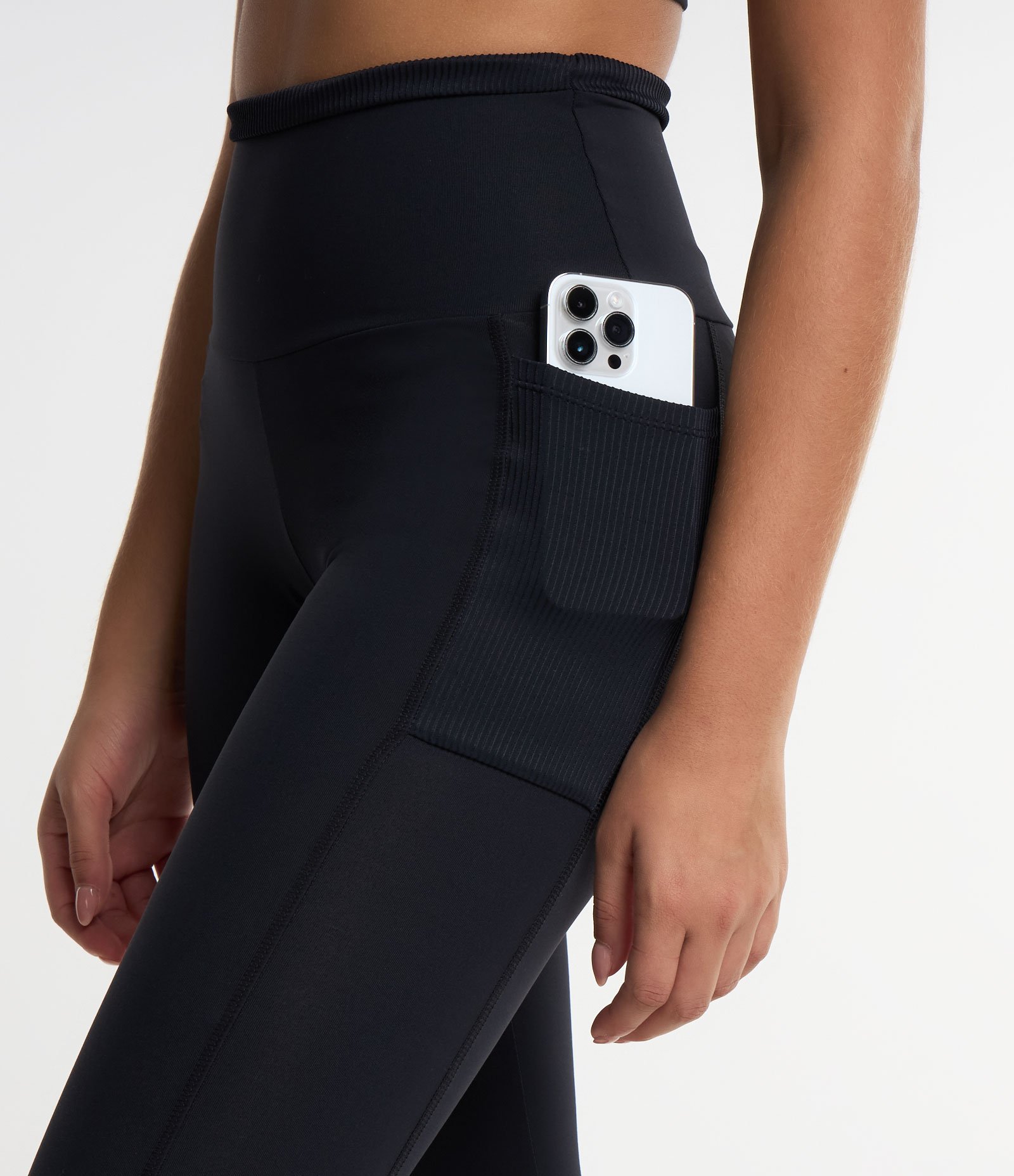 Calça Legging Esportiva em Poliamida com Cós Texturizado Preto 4