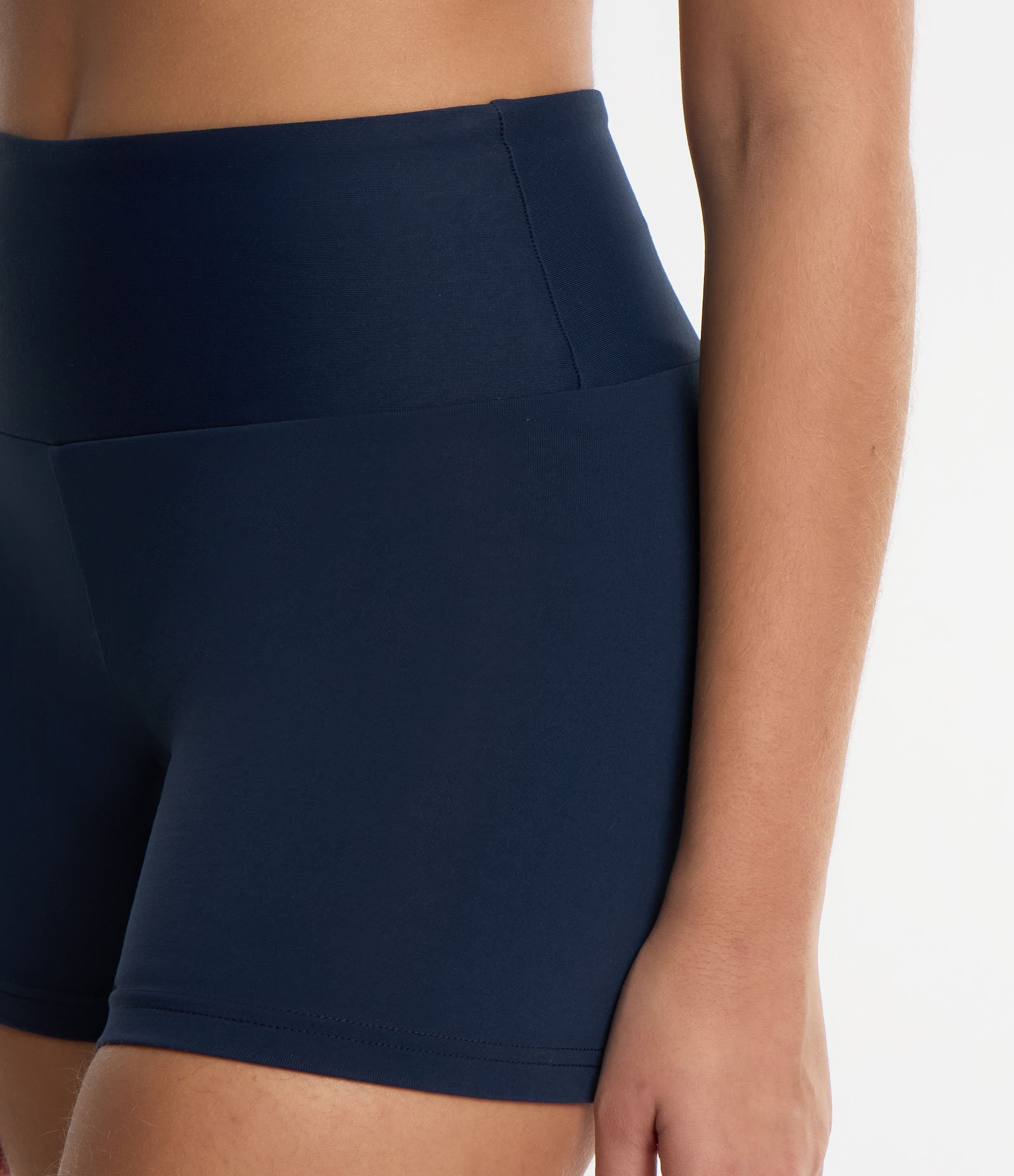 Bermuda Crossfiteira Esportiva em Microfibra Poliamida 4