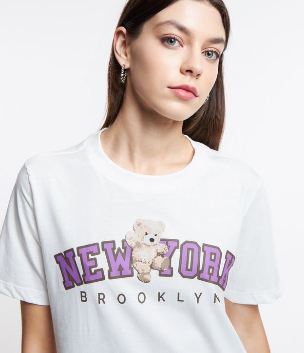 Camiseta Alongada em Algodão com Estampa Ursinho College New York Branco 1