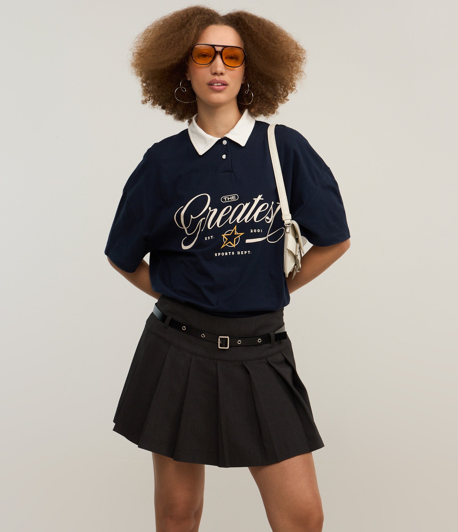 Short Saia em Alfaiataria Plissada com Cinto Cinza 2