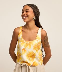 Blusa Sem Manga em Viscolinho com Flores Estampadas