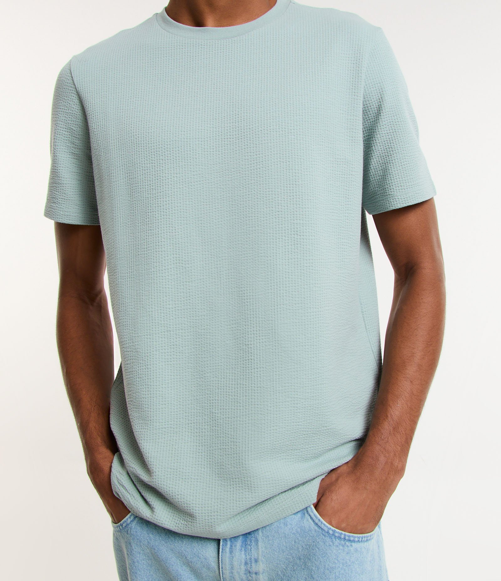 Camiseta Regular Ana Ruga com Textura Verde 5