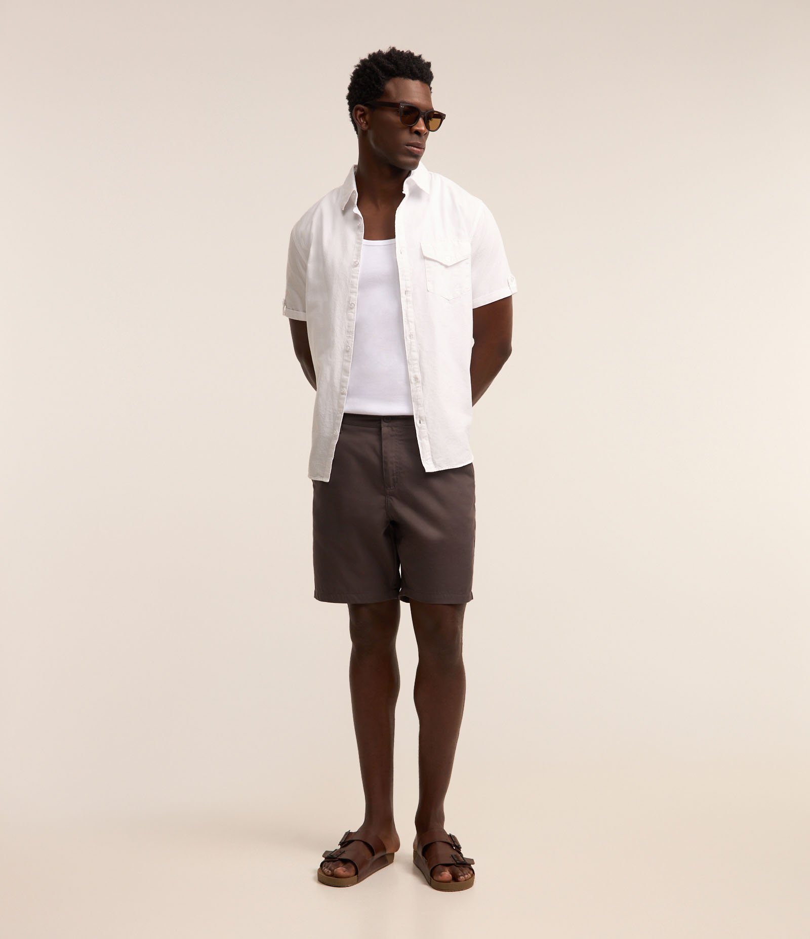 Camisa em Oxford com Bolsos e Dobra na Manga Branco 2