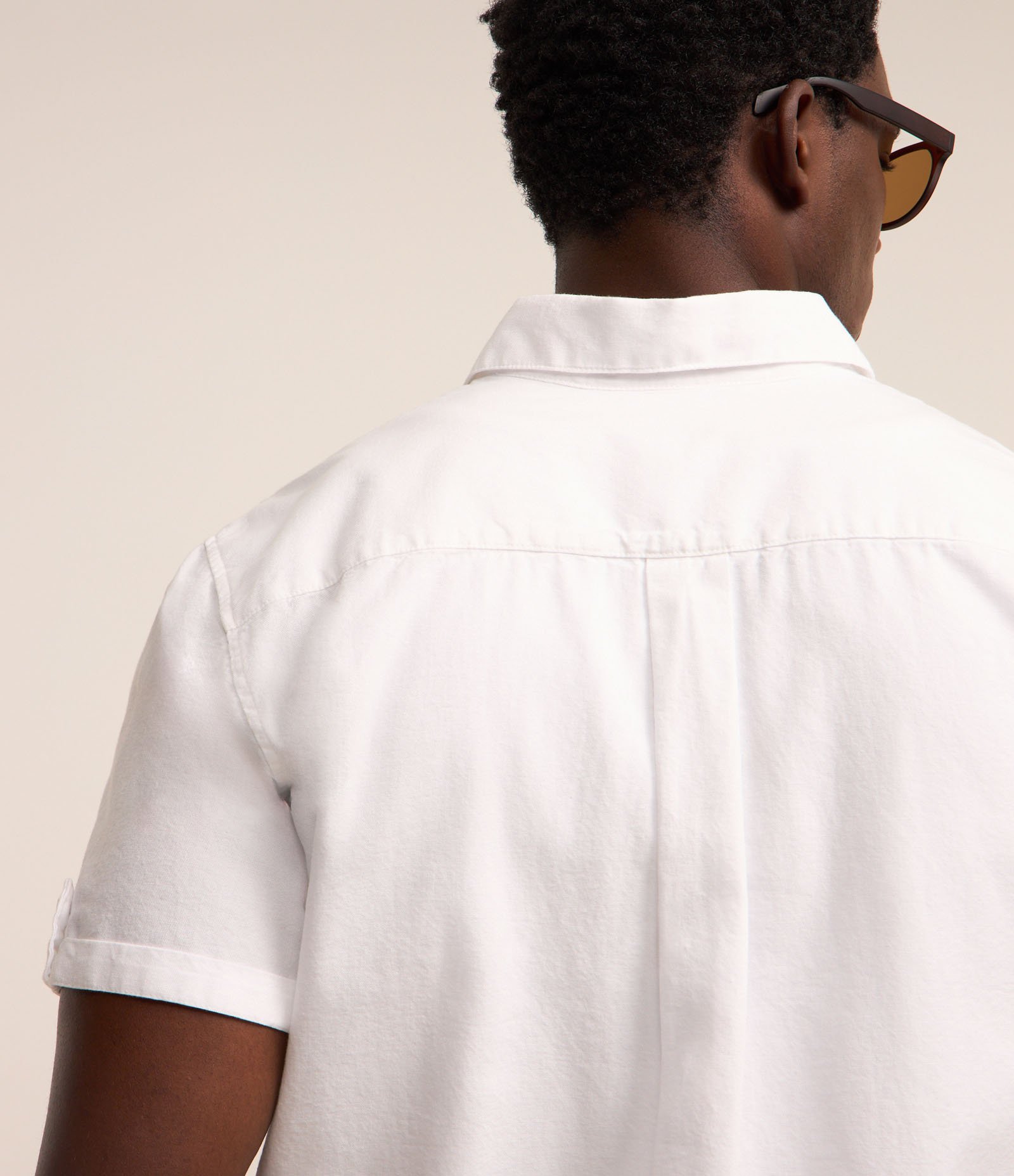 Camisa em Oxford com Bolsos e Dobra na Manga Branco 4