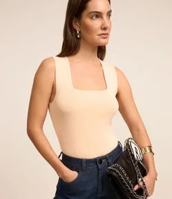 Blusa em Tricô com Decote Quadrado
