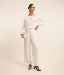 Calça Wide Leg Cintura Alta em Chiffon com Fio Metalizado