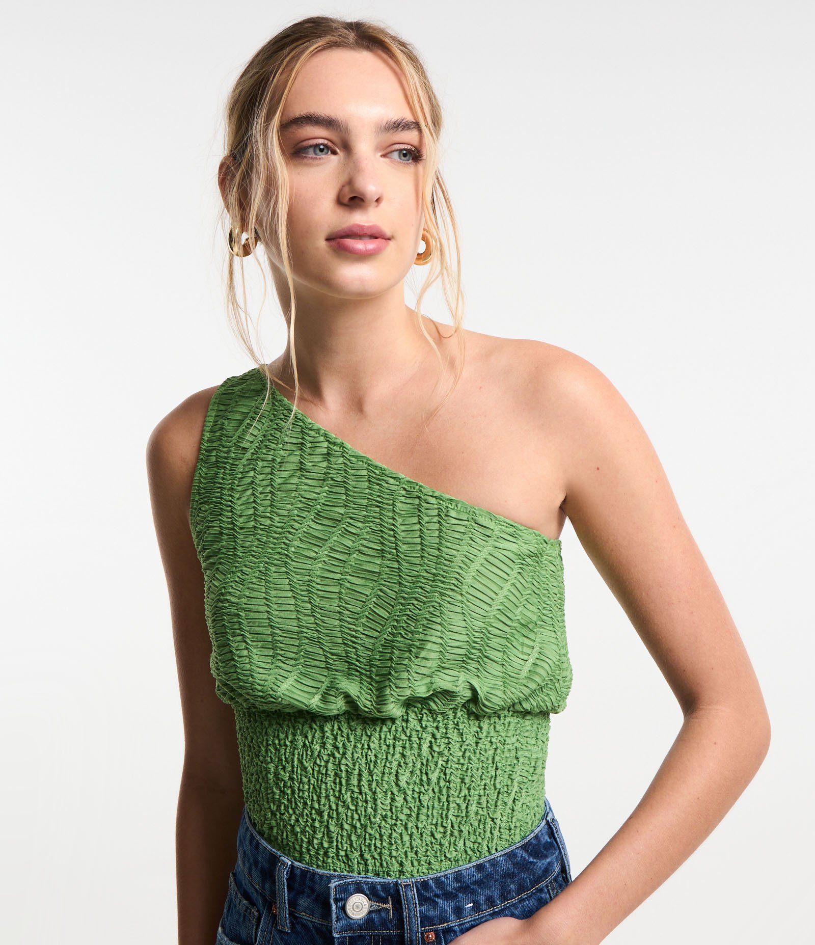 Blusa Texturizada com Ombro Só e Lastex na Cintura Verde 1