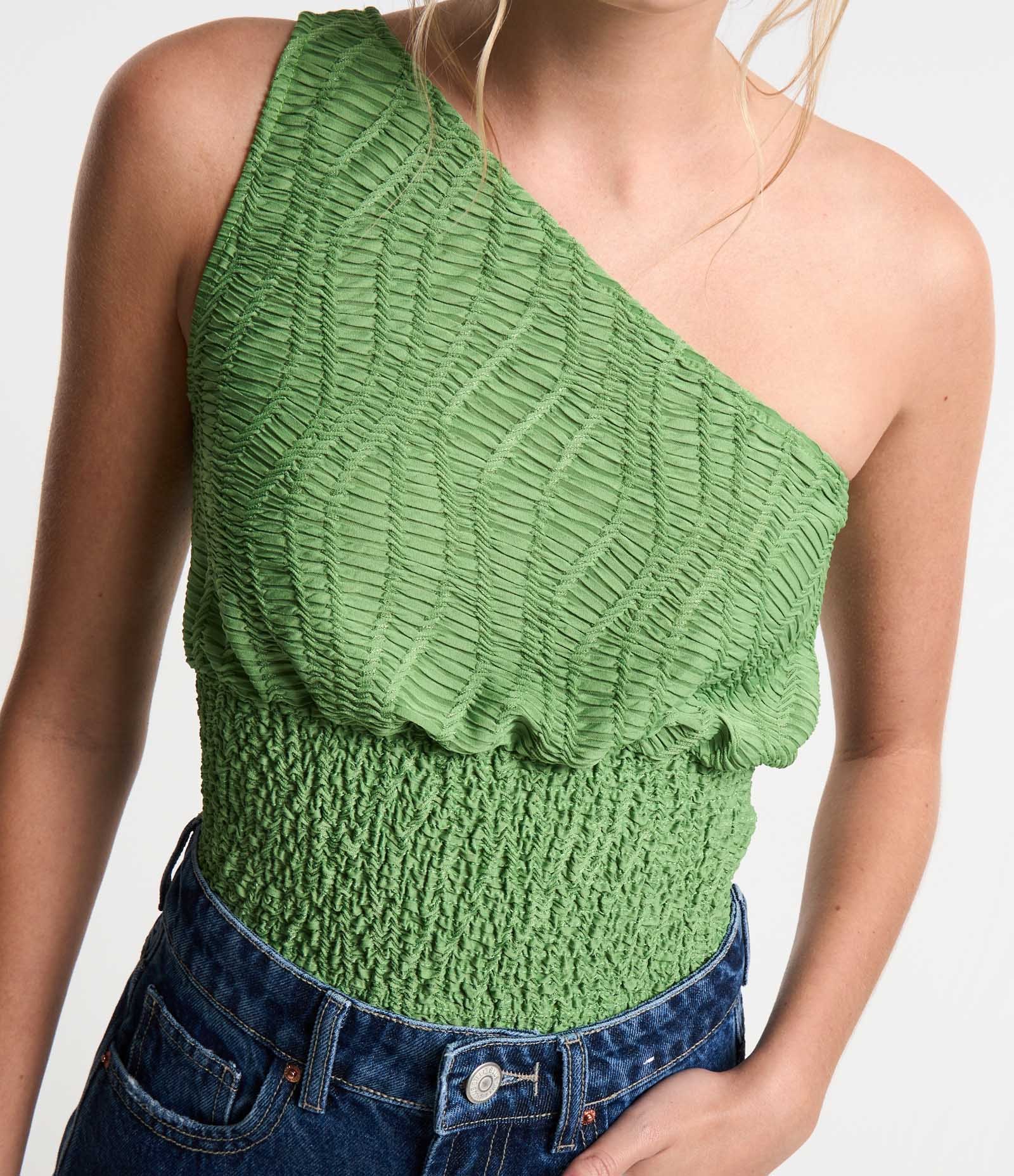 Blusa Texturizada com Ombro Só e Lastex na Cintura Verde 3