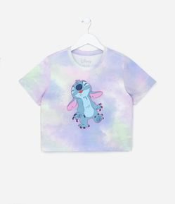 Camiseta Comfort Infantil Estampa Stitch com Fundo Tie Dye - Tam 5 a 14 anos