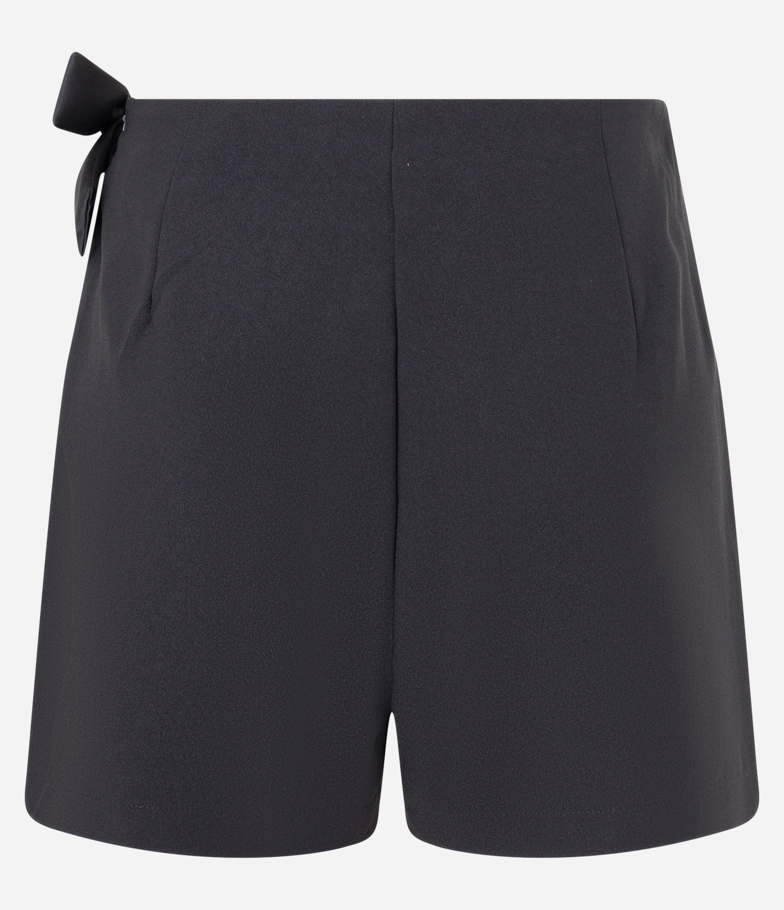 Short Saia Curto em Crepe com Pala em Cetim e Amarração Preto 6