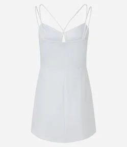 Macacão Short Saia Curto em Crepe com Decote Diferenciado