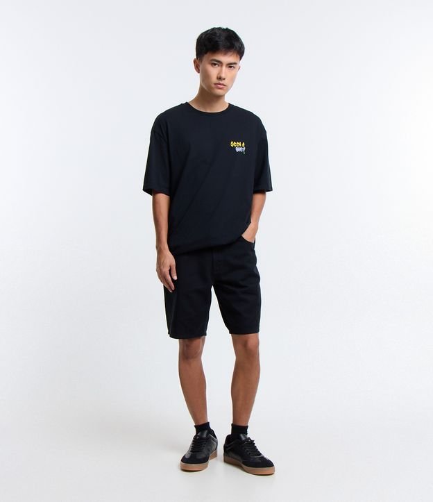 Bermuda Slim em Sarja com Bolsos