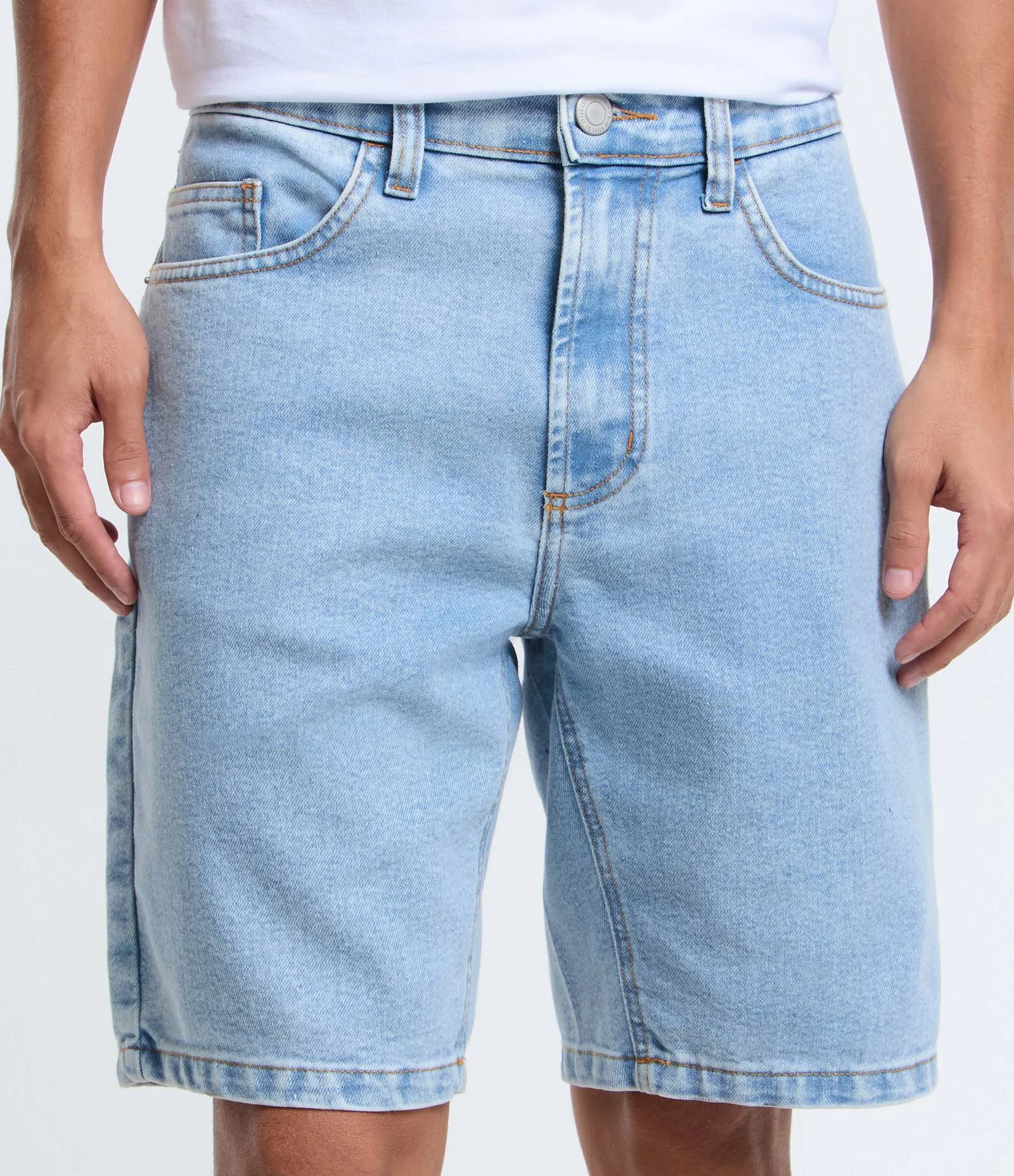 Bermuda Skinny em Jeans com Elastano Azul Claro 2