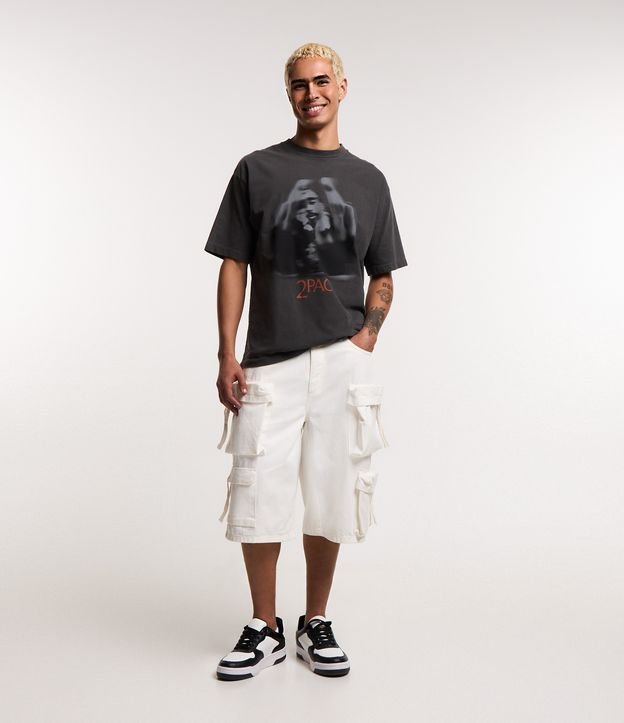 Bermuda Baggy em Sarja e Multibolsos