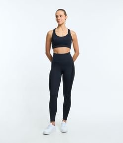 Calça Legging Esportiva em Poliamida com Detalhe Texturizado