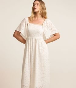 Vestido Evasê em Laise com Manga Bufante Removível