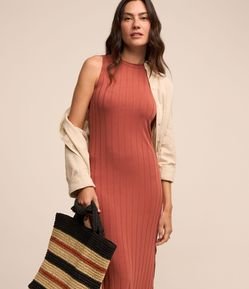 Vestido Midi em Viscose com Golinha Alta Básico e Canelado