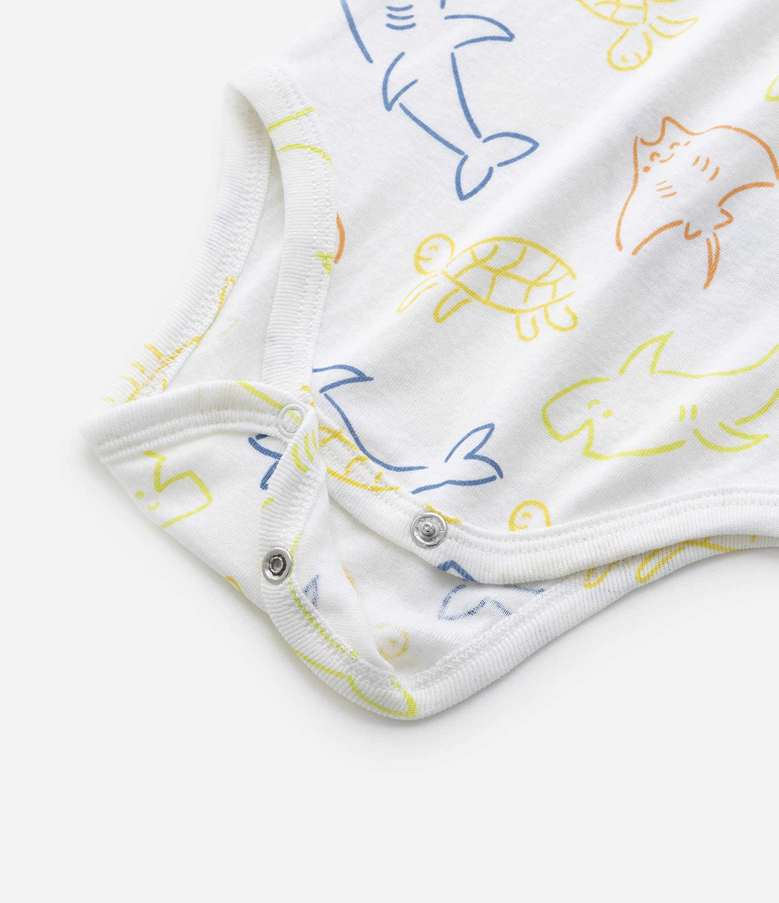 Body Infantil com Estampa Tubarões - Tam 0 a 18 meses Branco Neve 5