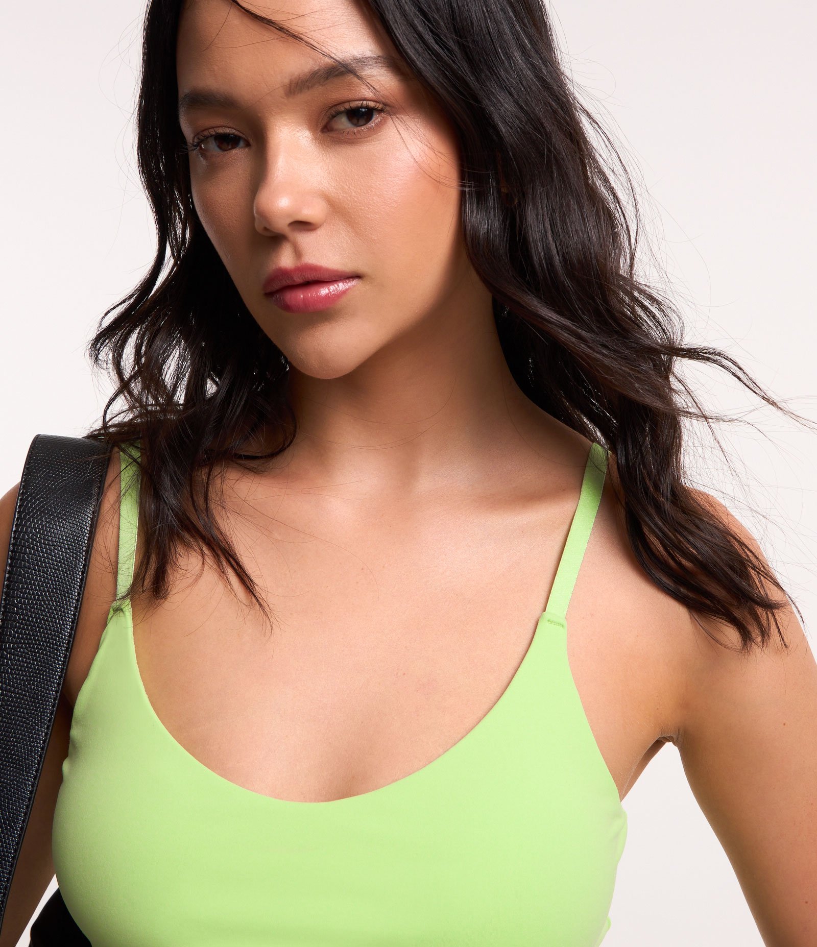 Top Alongado Esportivo em Poliamida com Bojo Verde 4