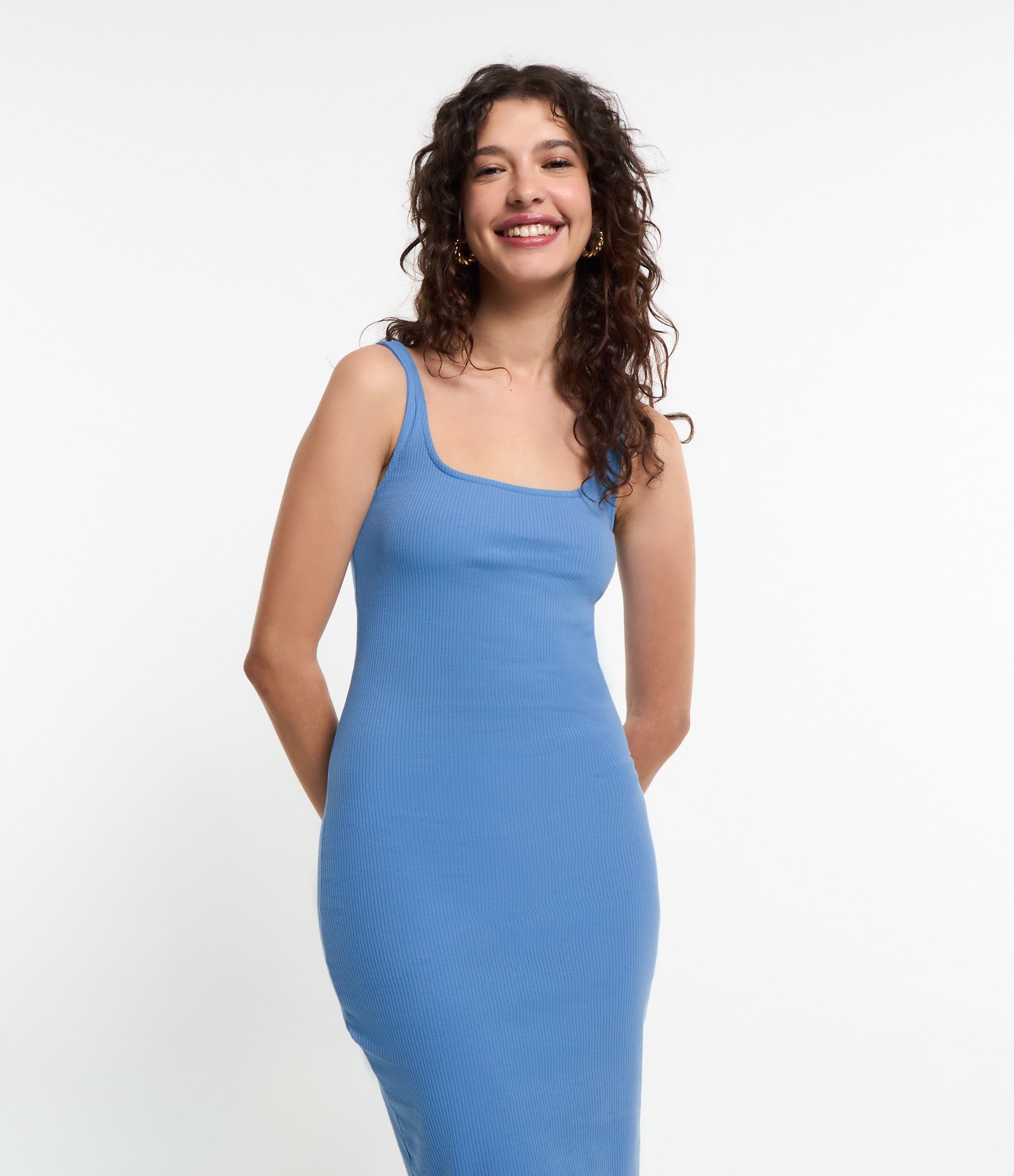 Vestido Midi Básico com Decote Quadrado 2