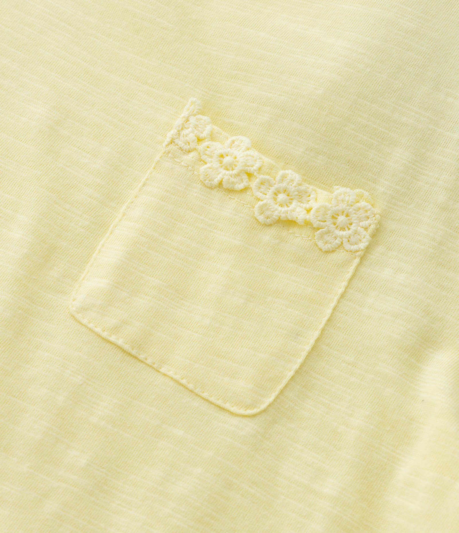 Blusa Infantil com Bolsinho e Bordado Broderie - Tam 1 a 5 Anos Amarelo 5