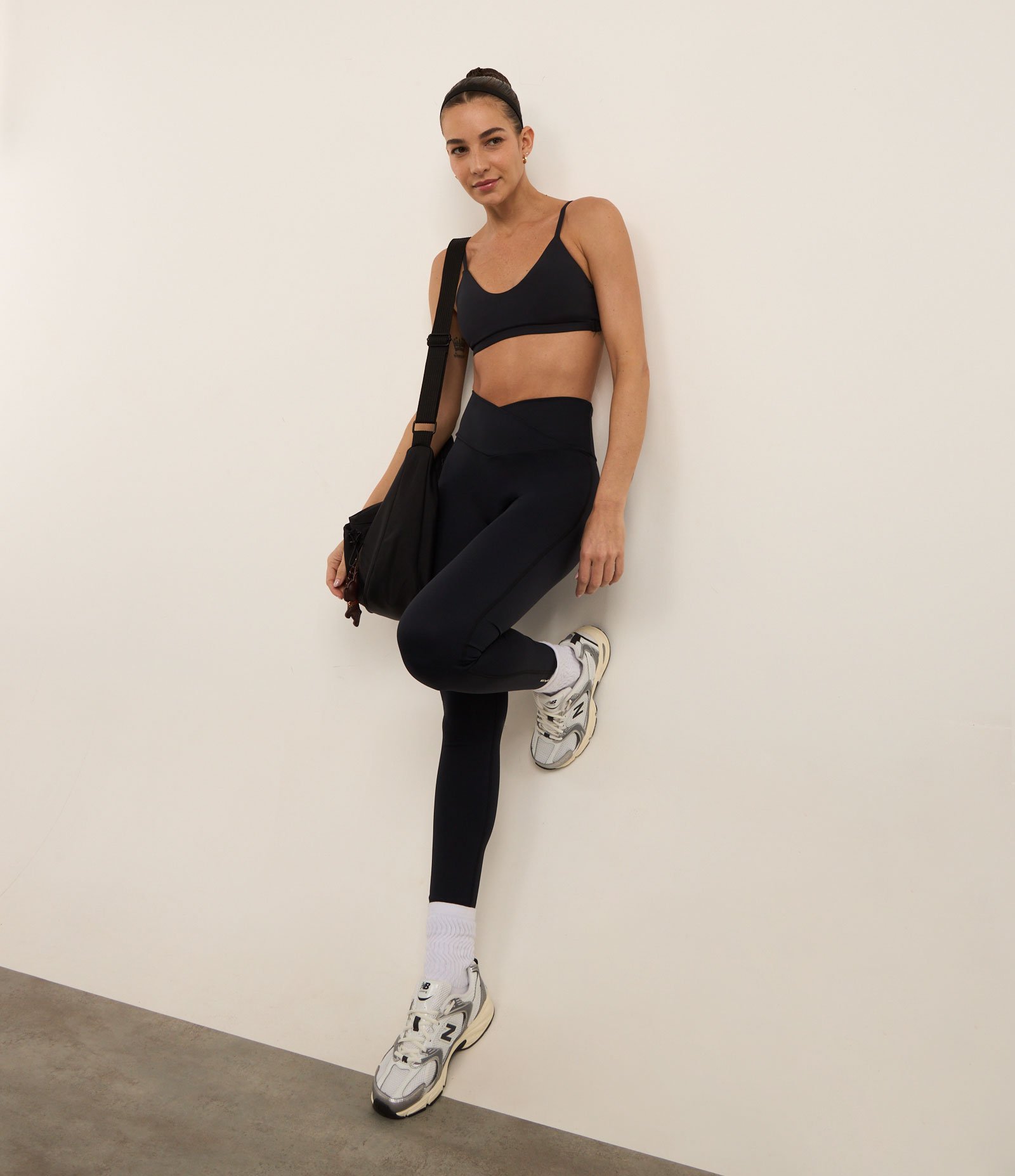Top Esportivo em Poliamida com Bojo Preto 3